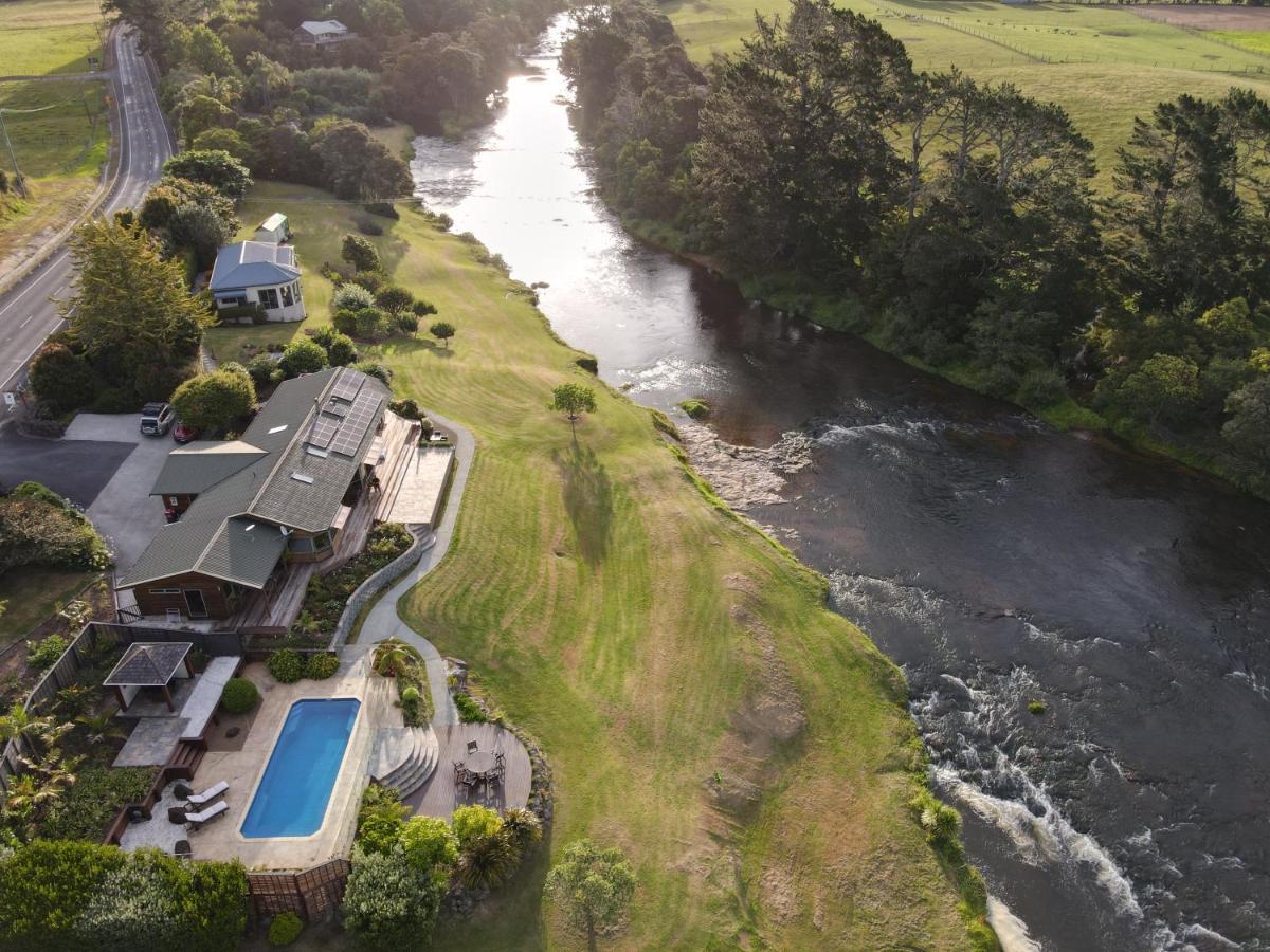 Te Awa Lodge ไปเฮีย ภายนอก รูปภาพ