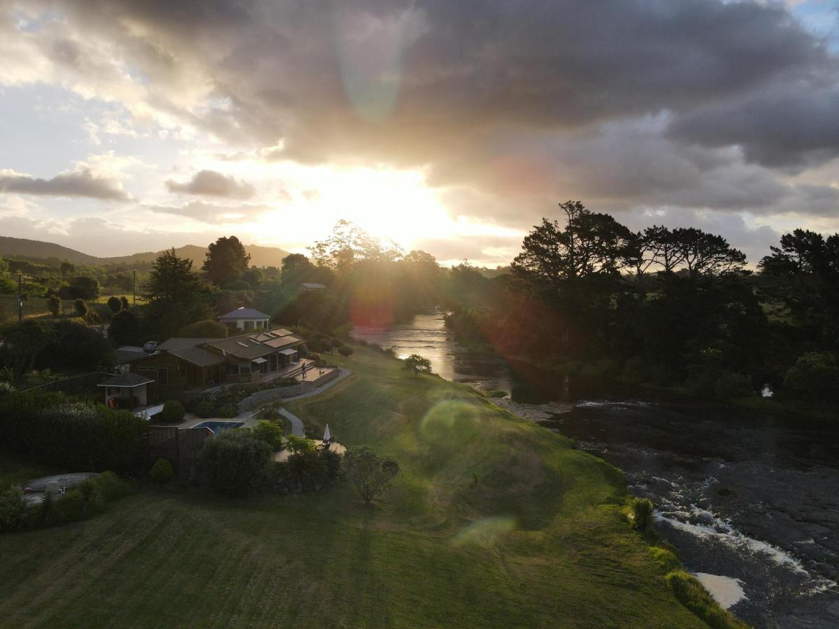 Te Awa Lodge ไปเฮีย ภายนอก รูปภาพ