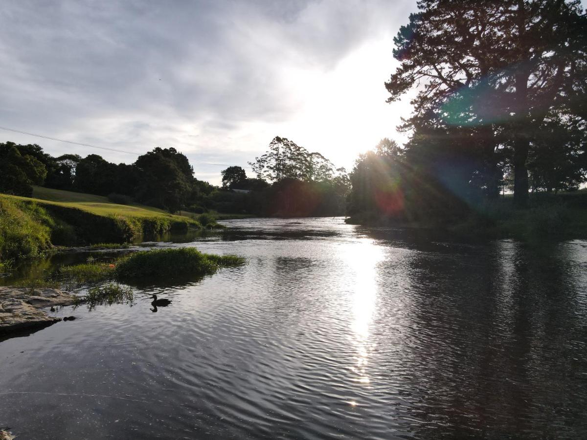 Te Awa Lodge ไปเฮีย ภายนอก รูปภาพ