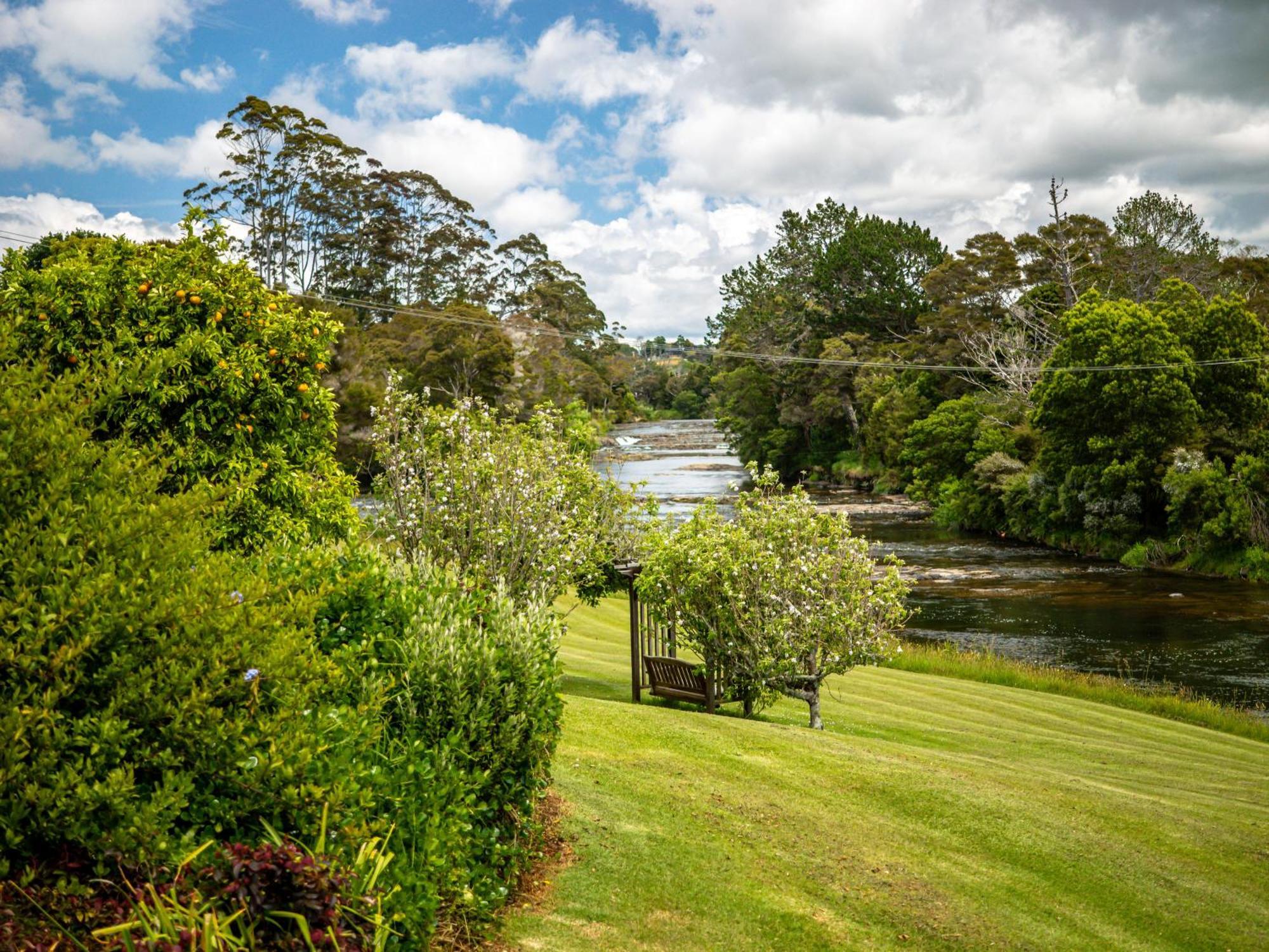 Te Awa Lodge ไปเฮีย ภายนอก รูปภาพ